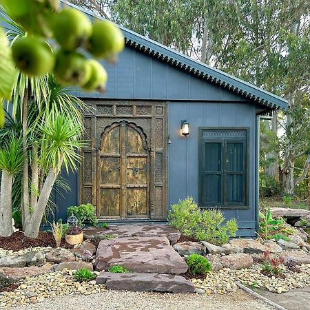 The Temple - Country Farm Retreat Villa Launching Place Bagian luar foto