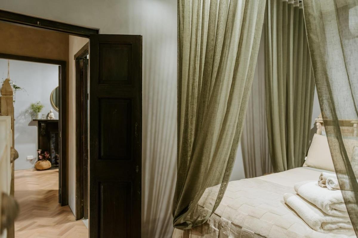 The Temple - Country Farm Retreat Villa Launching Place Bagian luar foto
