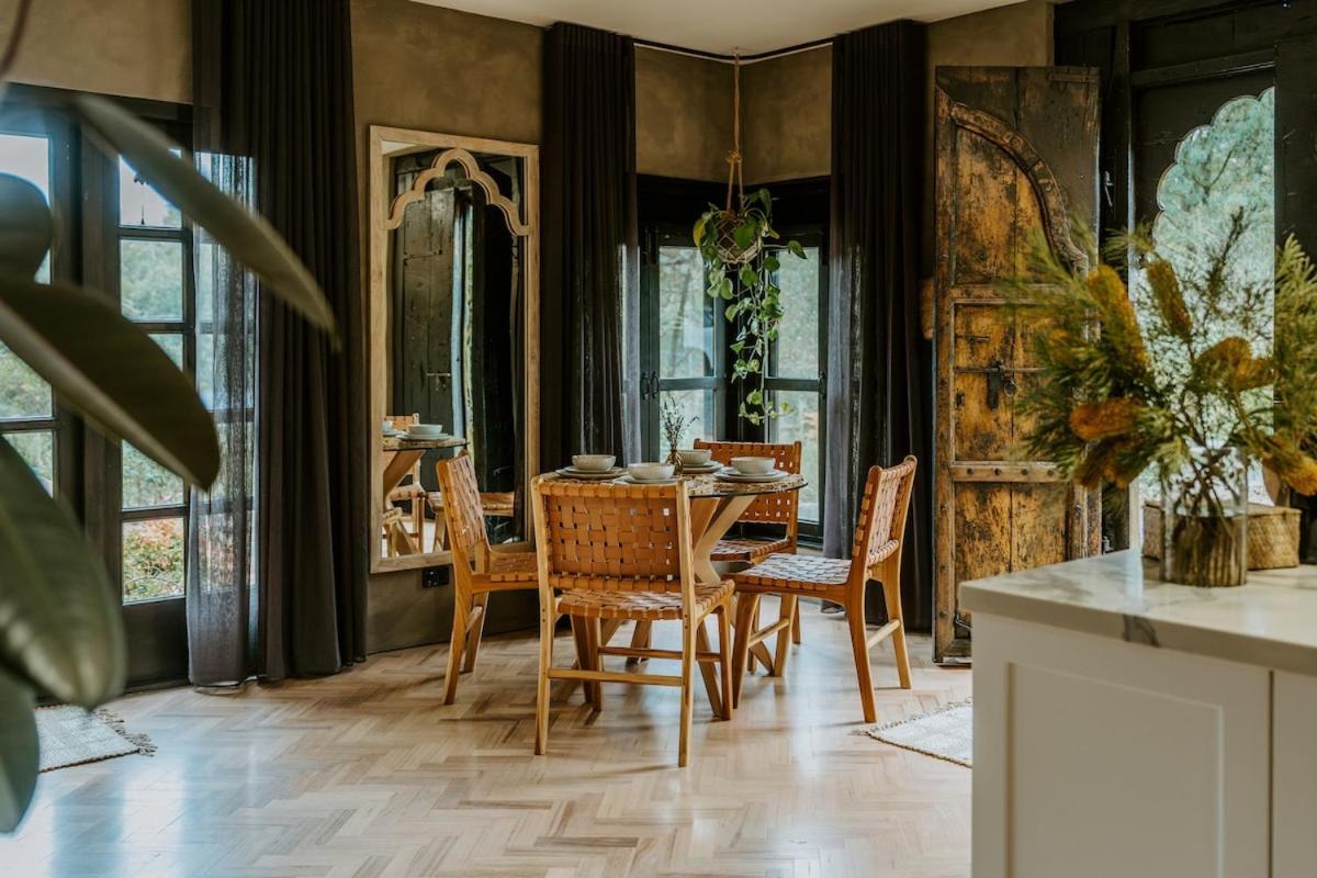 The Temple - Country Farm Retreat Villa Launching Place Bagian luar foto