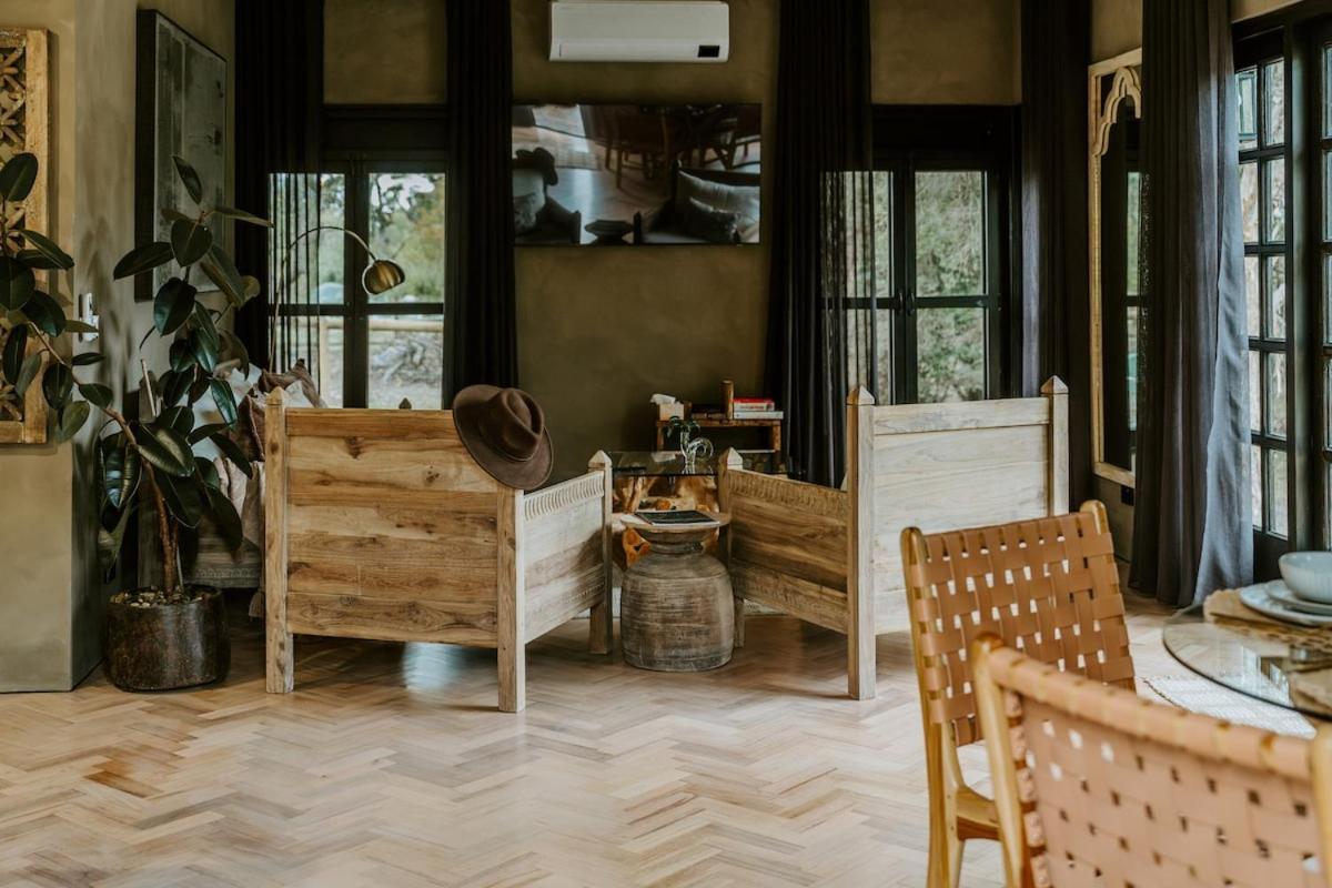 The Temple - Country Farm Retreat Villa Launching Place Bagian luar foto