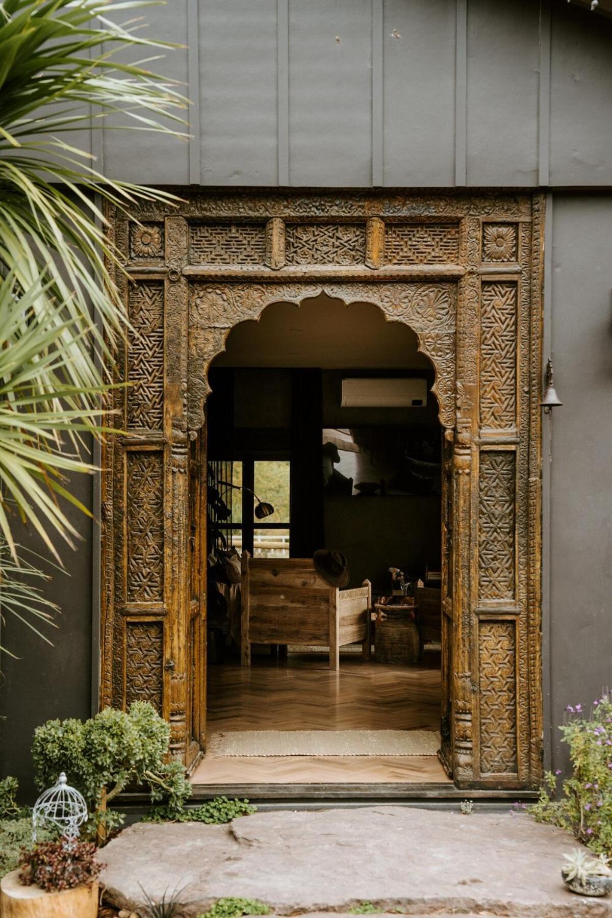 The Temple - Country Farm Retreat Villa Launching Place Bagian luar foto